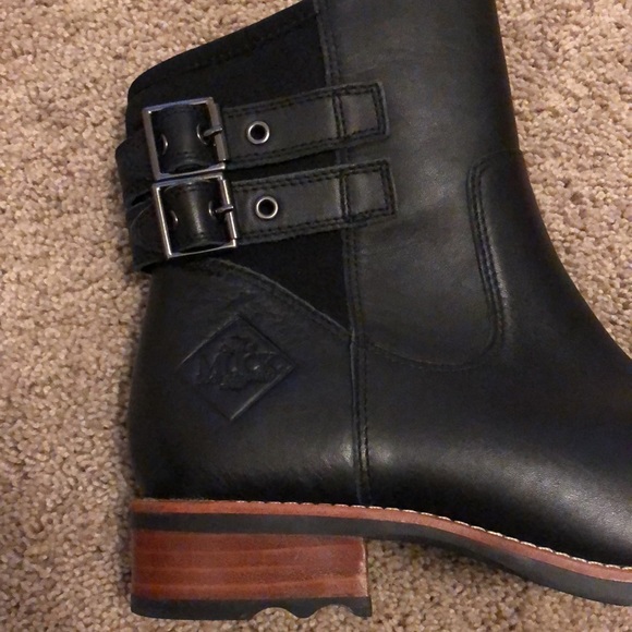 Muck Boots Liberty Ankle Waterproof Leather Boots - Picture 9 of 12